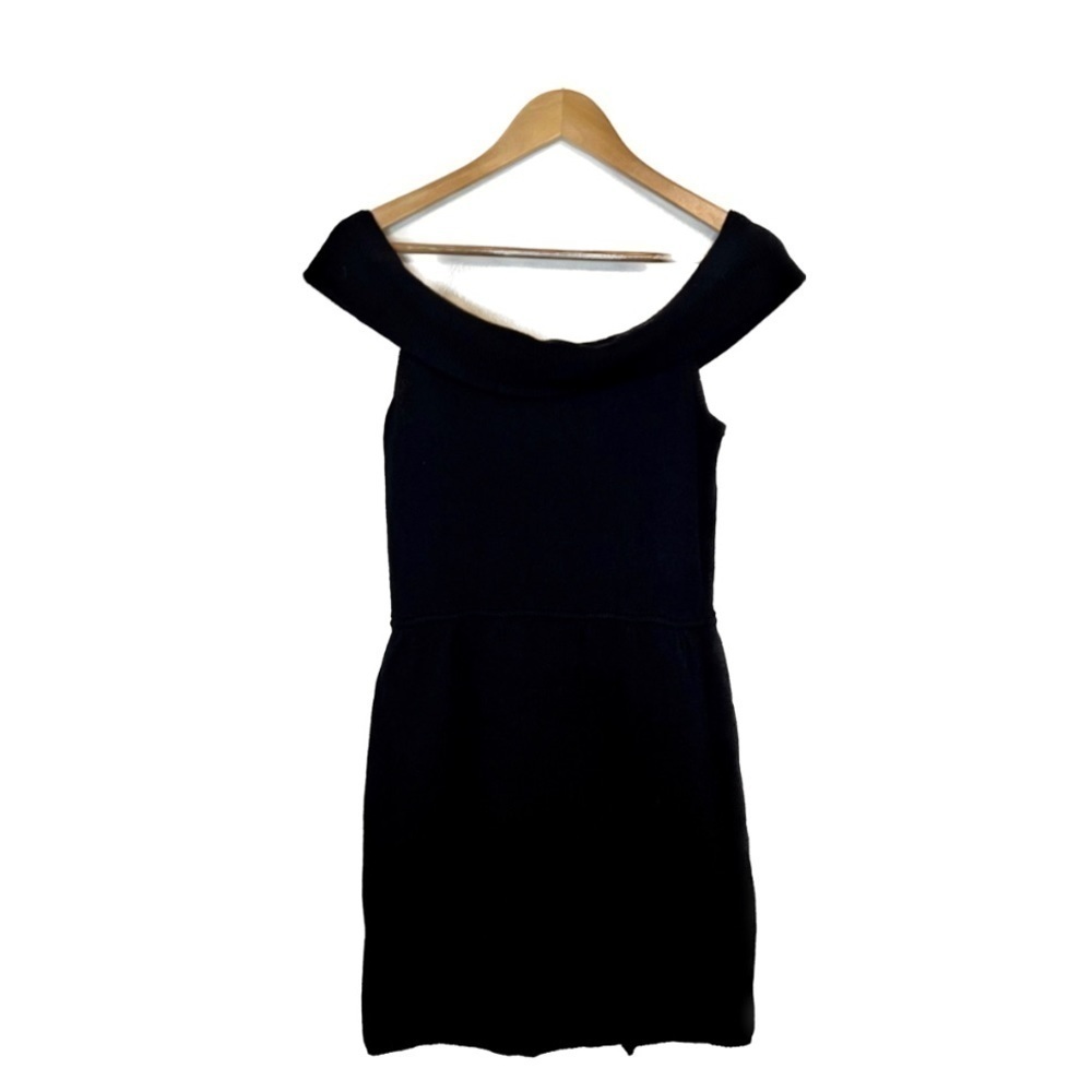 St. John by Marie Gray Vintage Off the Shoulder‎ Sweater Knit Sheath Dress Sz 6